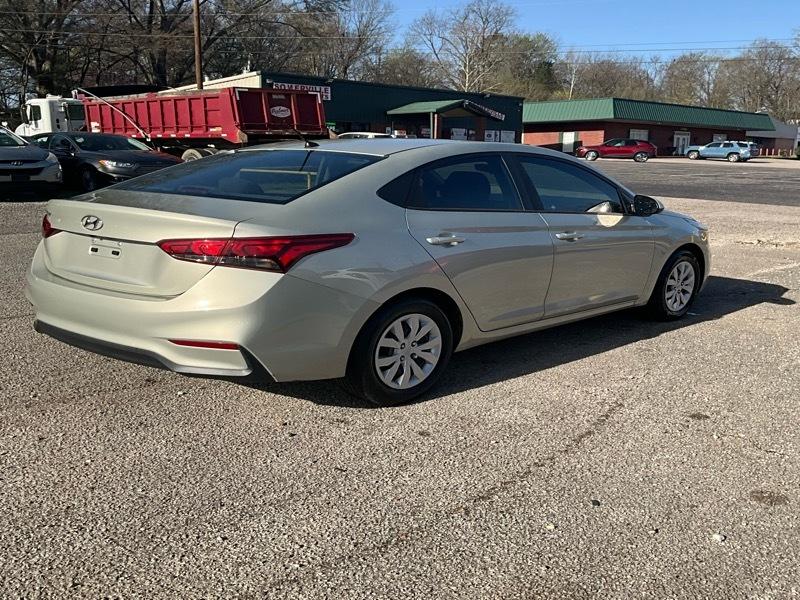 Hyundai Accent SEL 4-Door 6A 2020