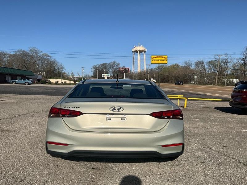 Hyundai Accent SEL 4-Door 6A 2020