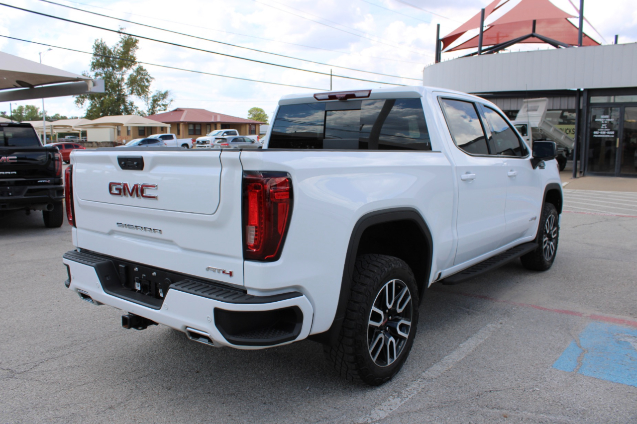GMC Sierra 1500 AT4 Crew Cab 4WD 2024 GMC Sierra 1500 AT4 Crew Cab 4WD 2024