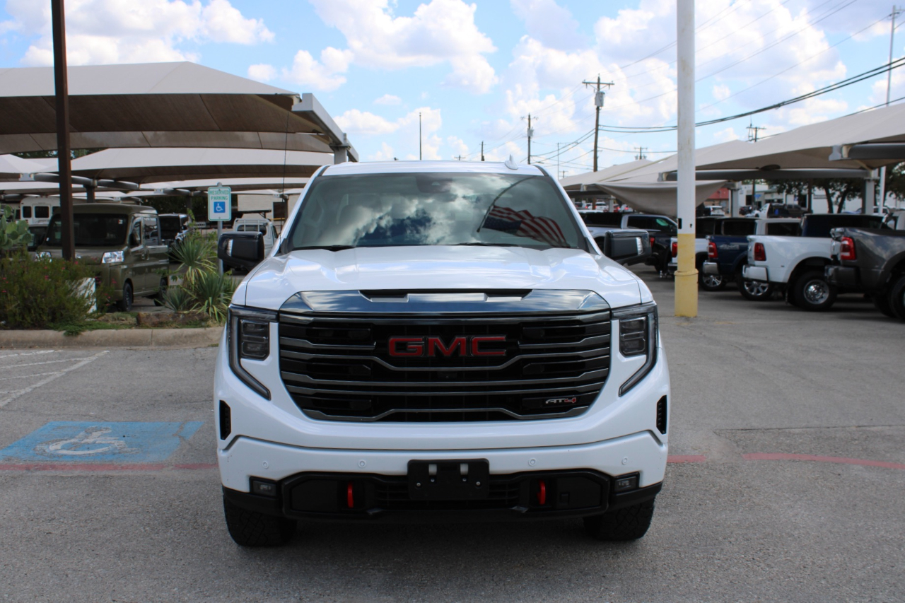 GMC Sierra 1500 AT4 Crew Cab 4WD 2024 GMC Sierra 1500 AT4 Crew Cab 4WD 2024
