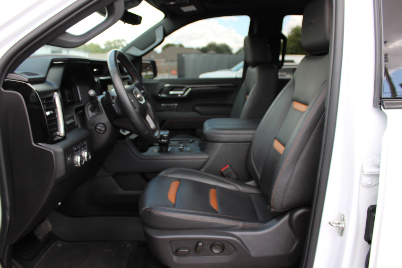 GMC Sierra 1500 AT4 Crew Cab 4WD 2024 GMC Sierra 1500 AT4 Crew Cab 4WD 2024