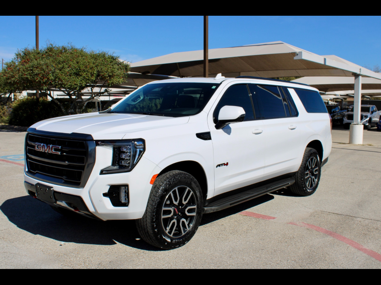 2024 GMC Yukon XL AT4