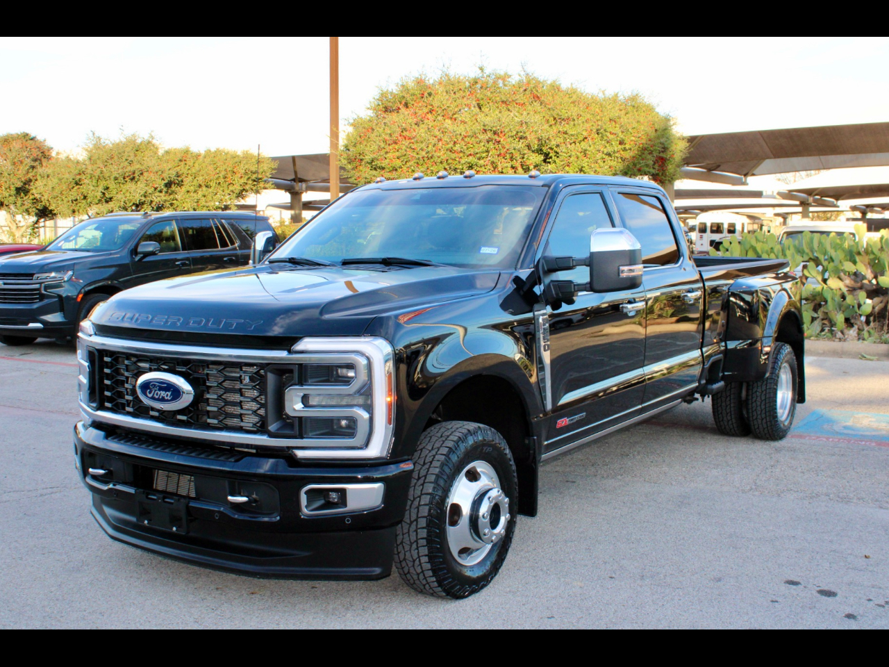 2024 Ford F-350 SD Platinum Crew Cab Long Box 4WD DRW