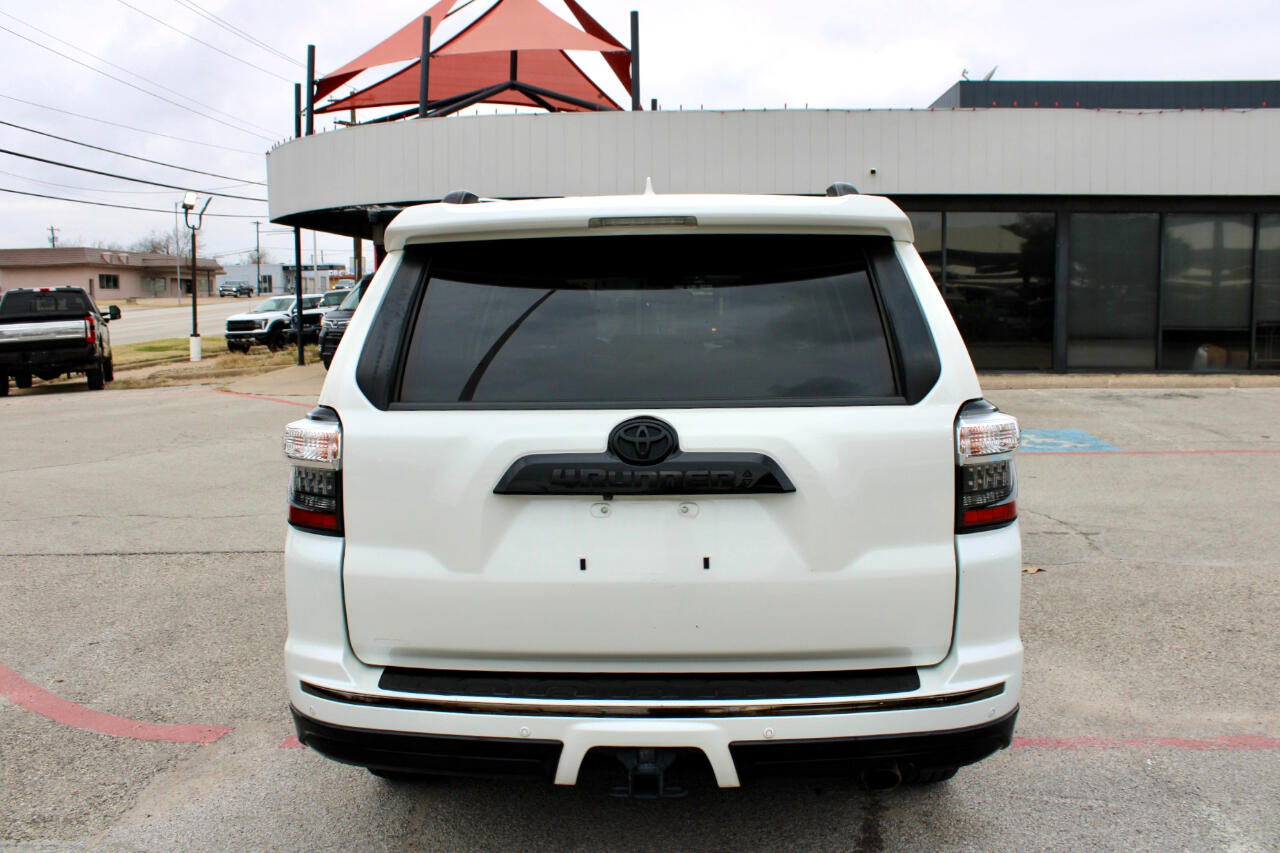 Toyota 4Runner SR5 2WD 2019