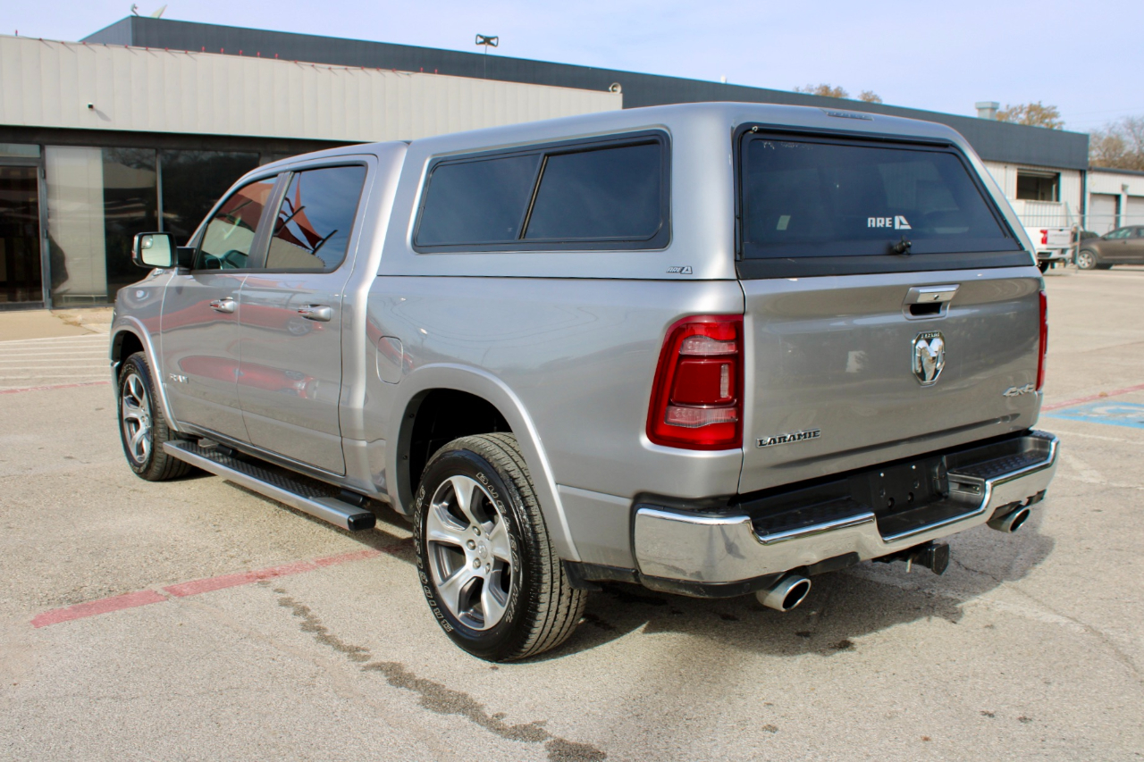 RAM 1500 Laramie Crew Cab SWB 4WD 2022