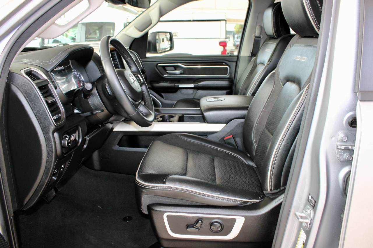 RAM 1500 Laramie Crew Cab SWB 4WD 2022