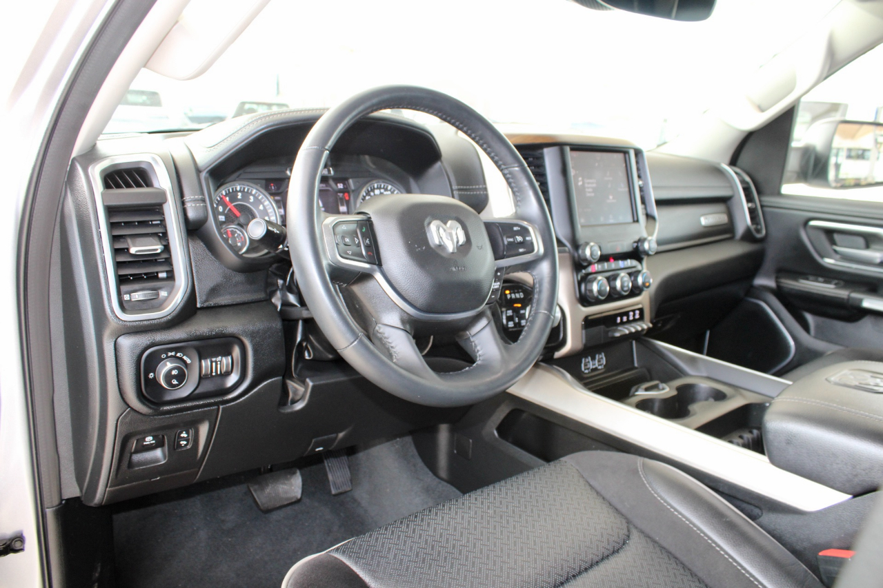 RAM 1500 Laramie Crew Cab SWB 4WD 2022