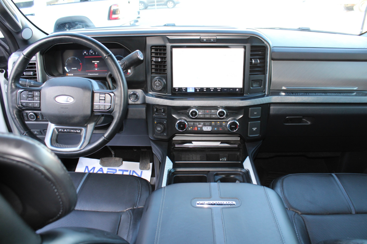 Ford F-350 SD Platinum Crew Cab Long Box 4WD DRW 2025