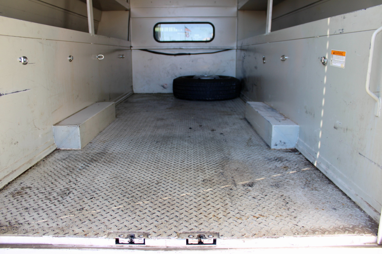 GMC Sierra 3500HD Pro Regular Cab 4WD 2023