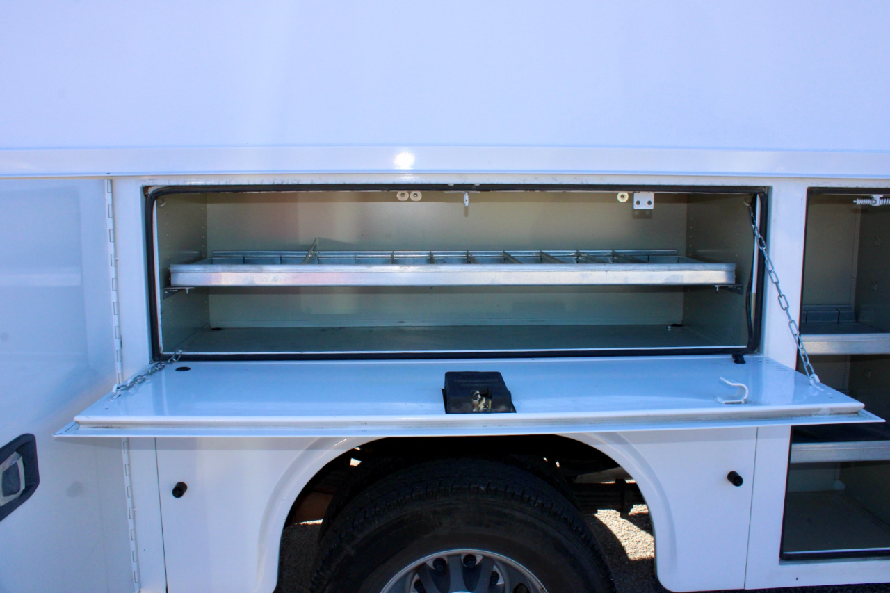 GMC Sierra 3500HD Pro Regular Cab 4WD 2023