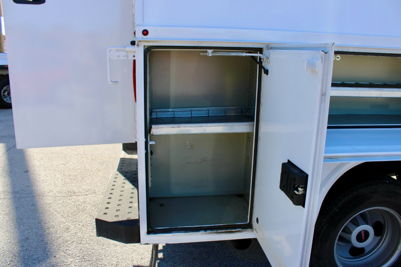 GMC Sierra 3500HD Pro Regular Cab 4WD 2023