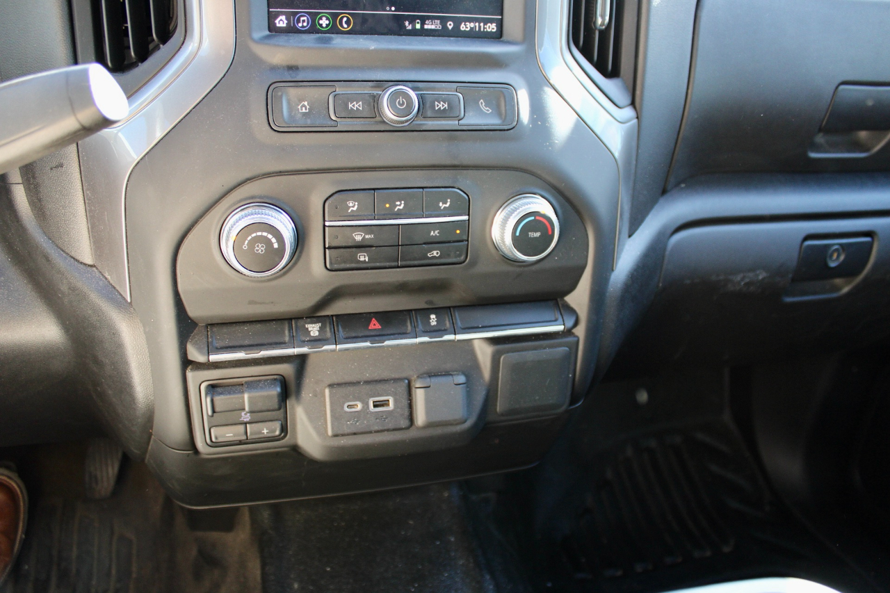 GMC Sierra 3500HD Pro Regular Cab 4WD 2023