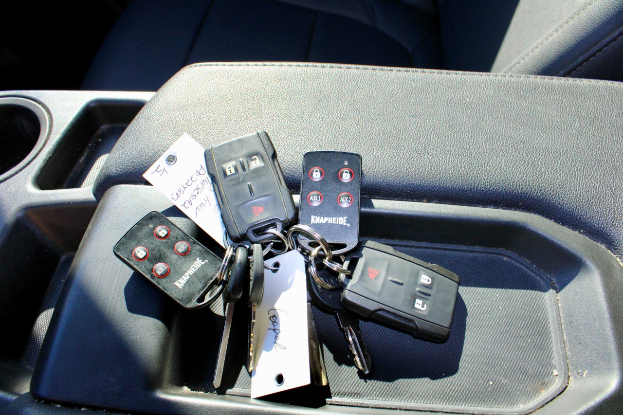 GMC Sierra 3500HD Pro Regular Cab 4WD 2023