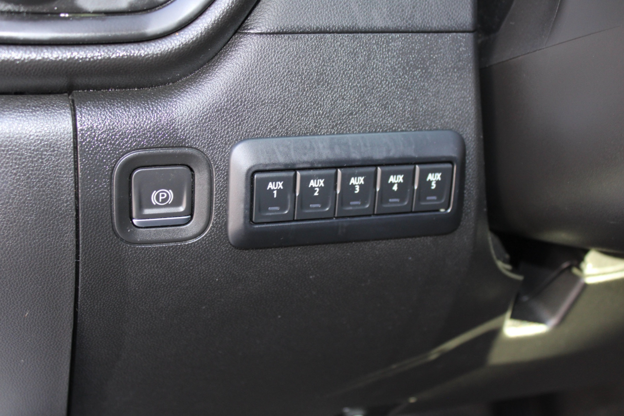 GMC Sierra 3500HD Pro Regular Cab 4WD 2023