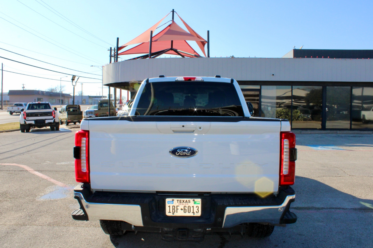 Ford F-250 SD Lariat Crew Cab 4WD 2025