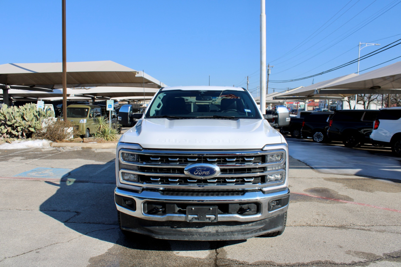 Ford F-250 SD Lariat Crew Cab 4WD 2025
