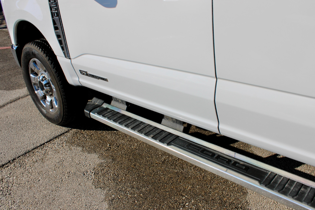 Ford F-250 SD Lariat Crew Cab 4WD 2025