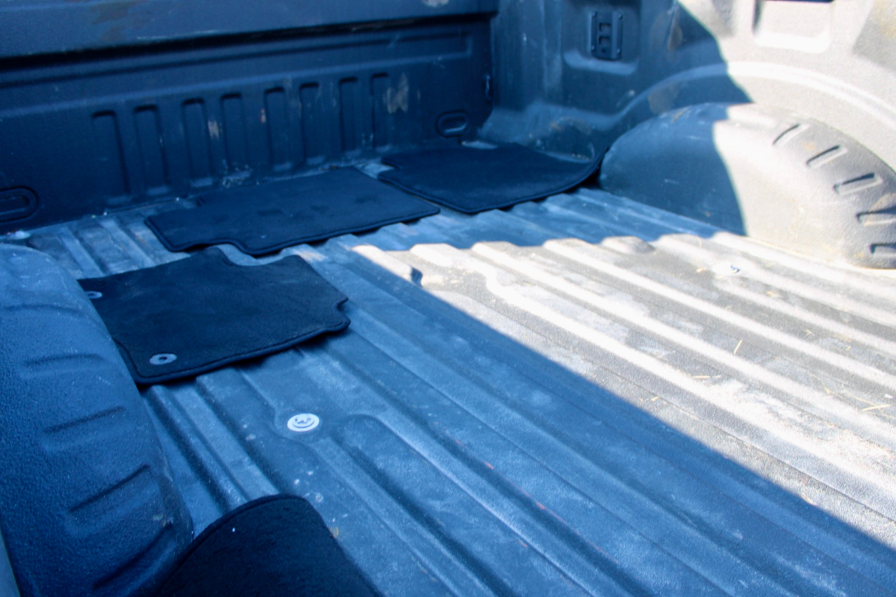 Ford F-250 SD Lariat Crew Cab 4WD 2025