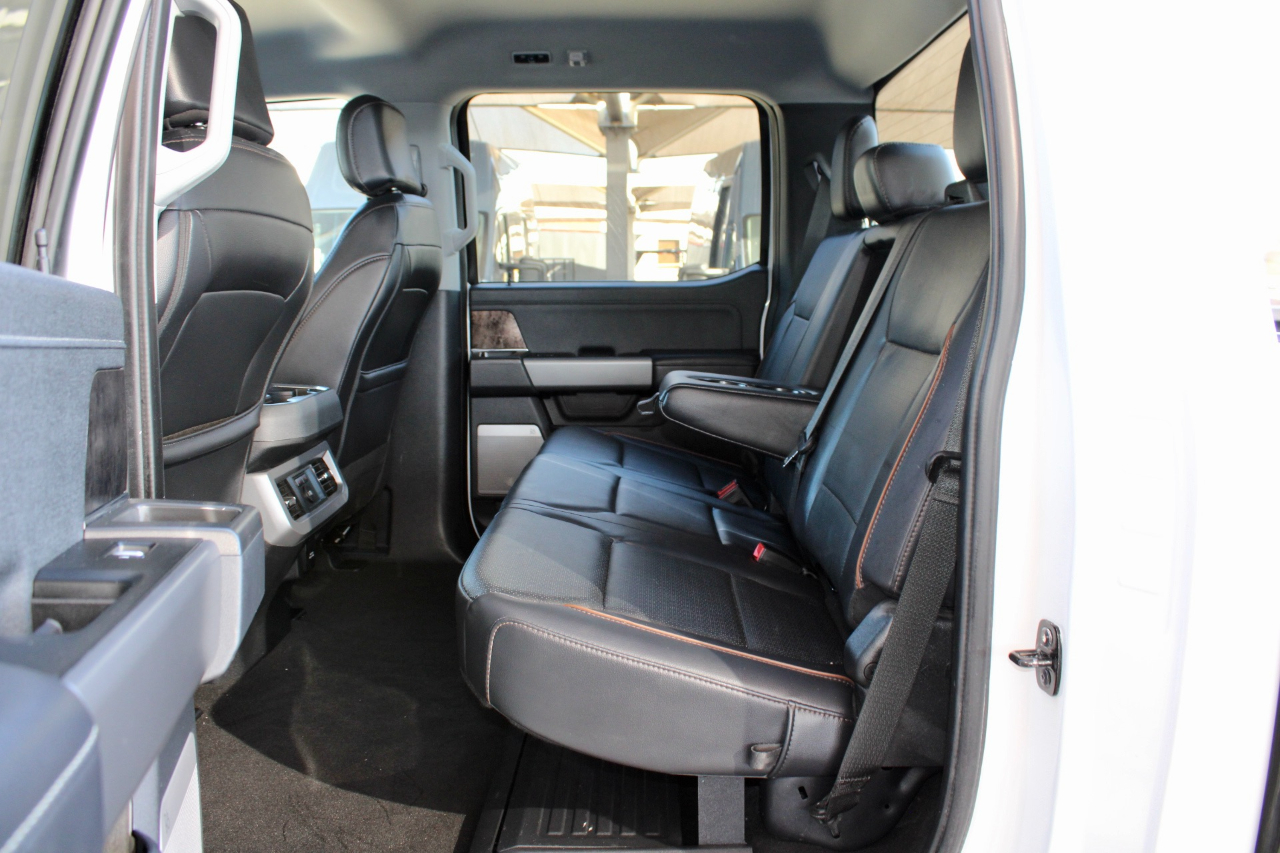 Ford F-250 SD Lariat Crew Cab 4WD 2025