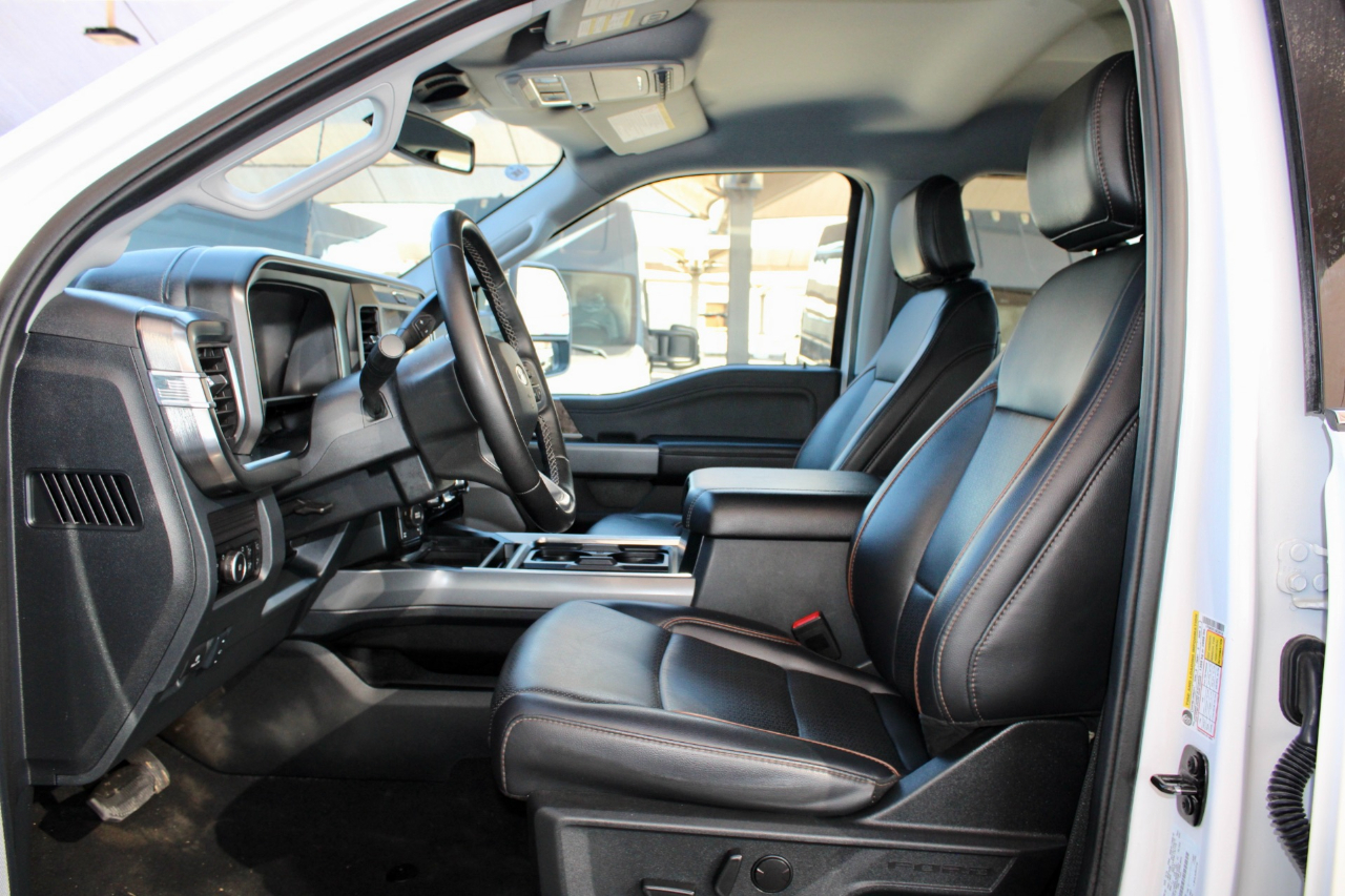 Ford F-250 SD Lariat Crew Cab 4WD 2025