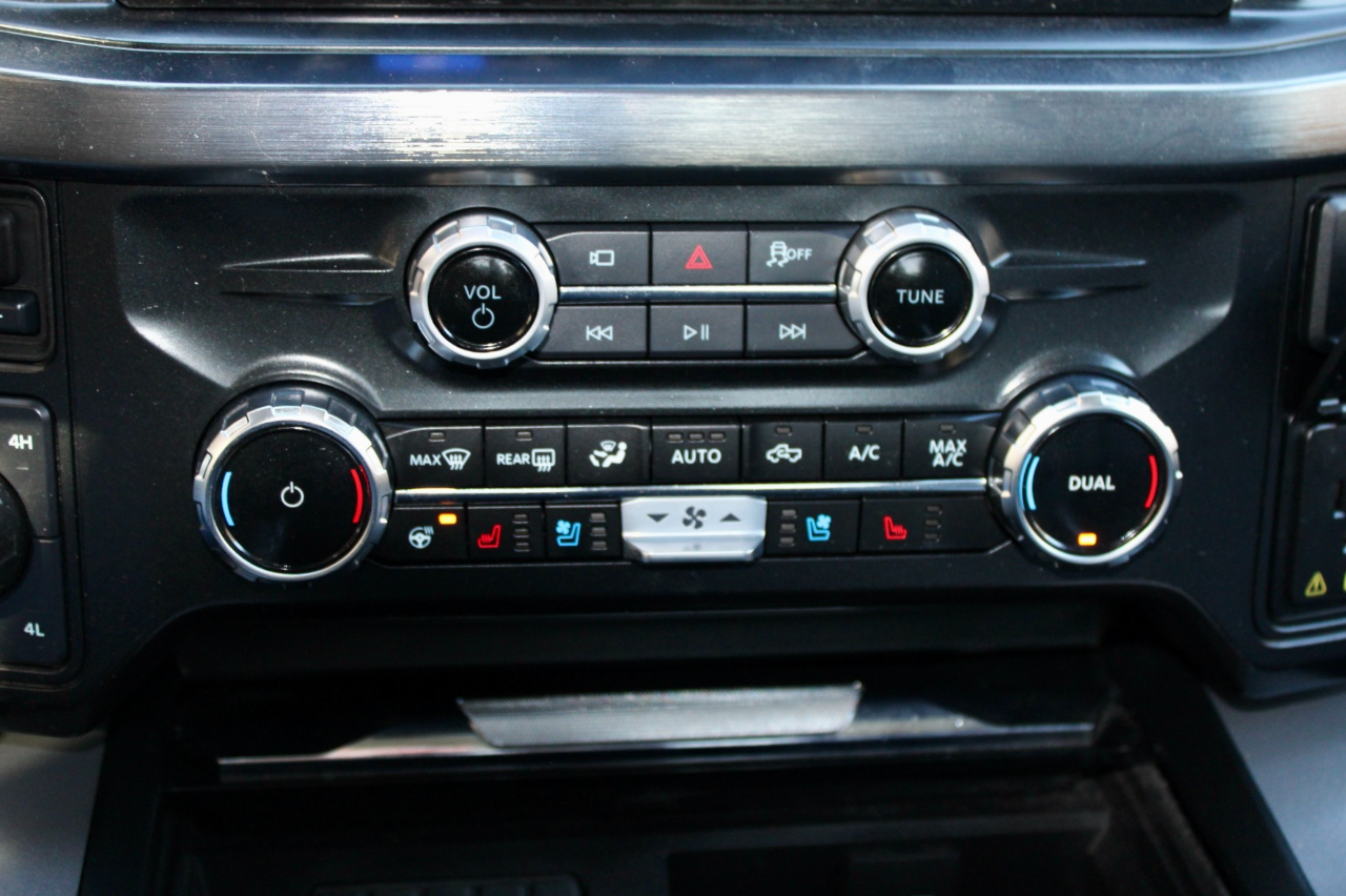 Ford F-250 SD Lariat Crew Cab 4WD 2025