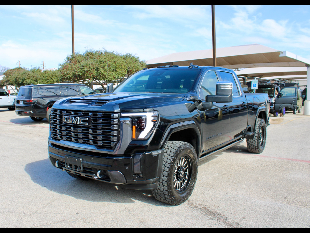 2024 GMC Sierra Denali Ultimate's photo