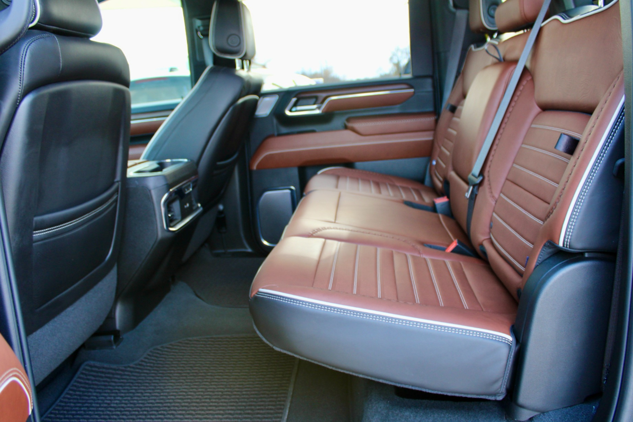 GMC Sierra 2500HD Denali Ultimate Crew Cab 4WD 2024