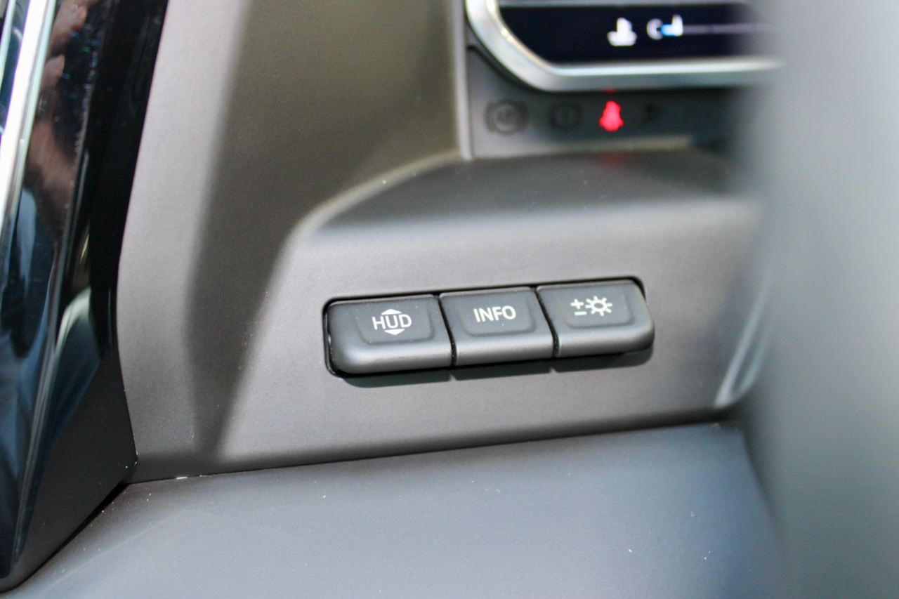 GMC Sierra 2500HD Denali Ultimate Crew Cab 4WD 2024