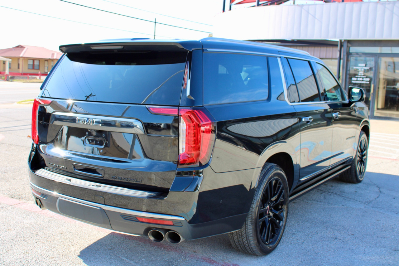 GMC Yukon XL Denali Ultimate 4WD 2024