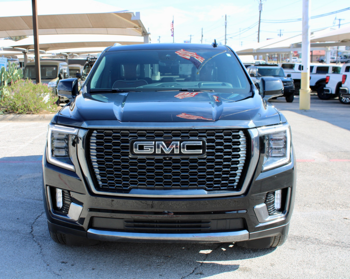 GMC Yukon XL Denali Ultimate 4WD 2024