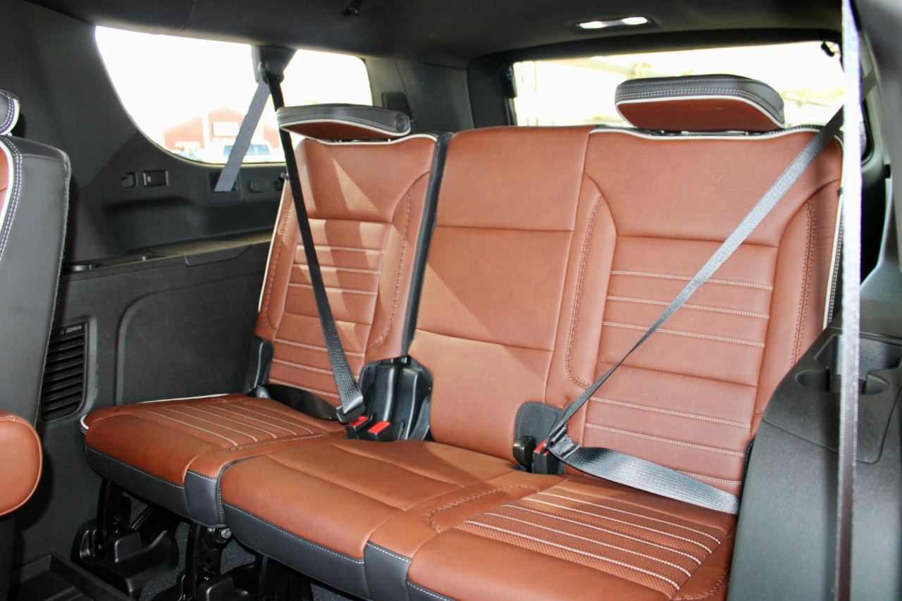 GMC Yukon XL Denali Ultimate 4WD 2024