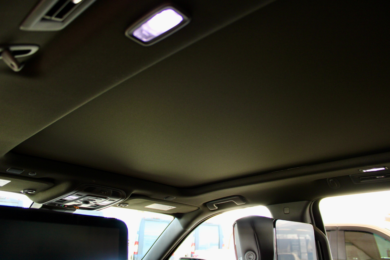 GMC Yukon XL Denali Ultimate 4WD 2024