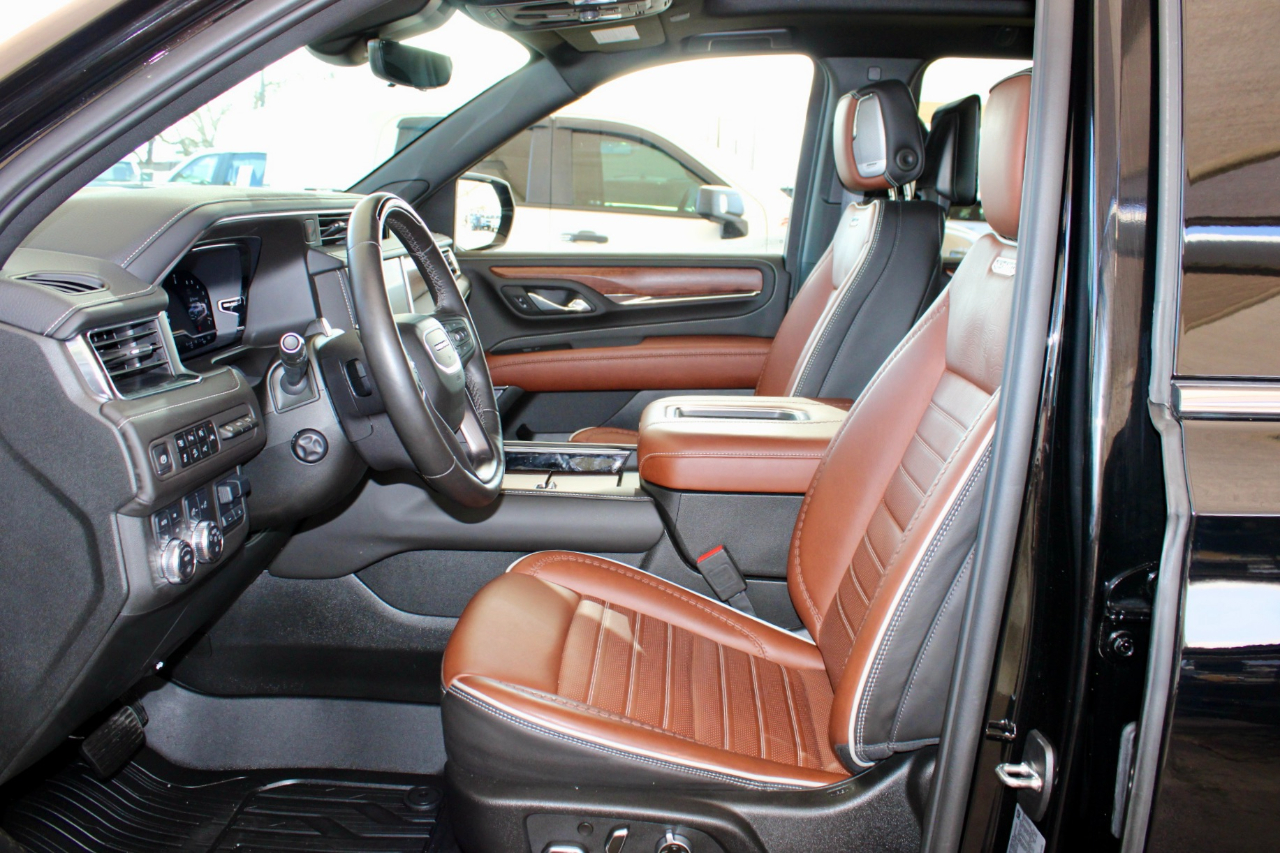 GMC Yukon XL Denali Ultimate 4WD 2024