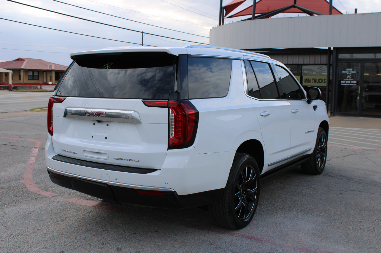 GMC Yukon Denali 4WD 2024