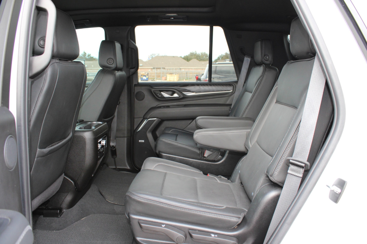 GMC Yukon Denali 4WD 2024