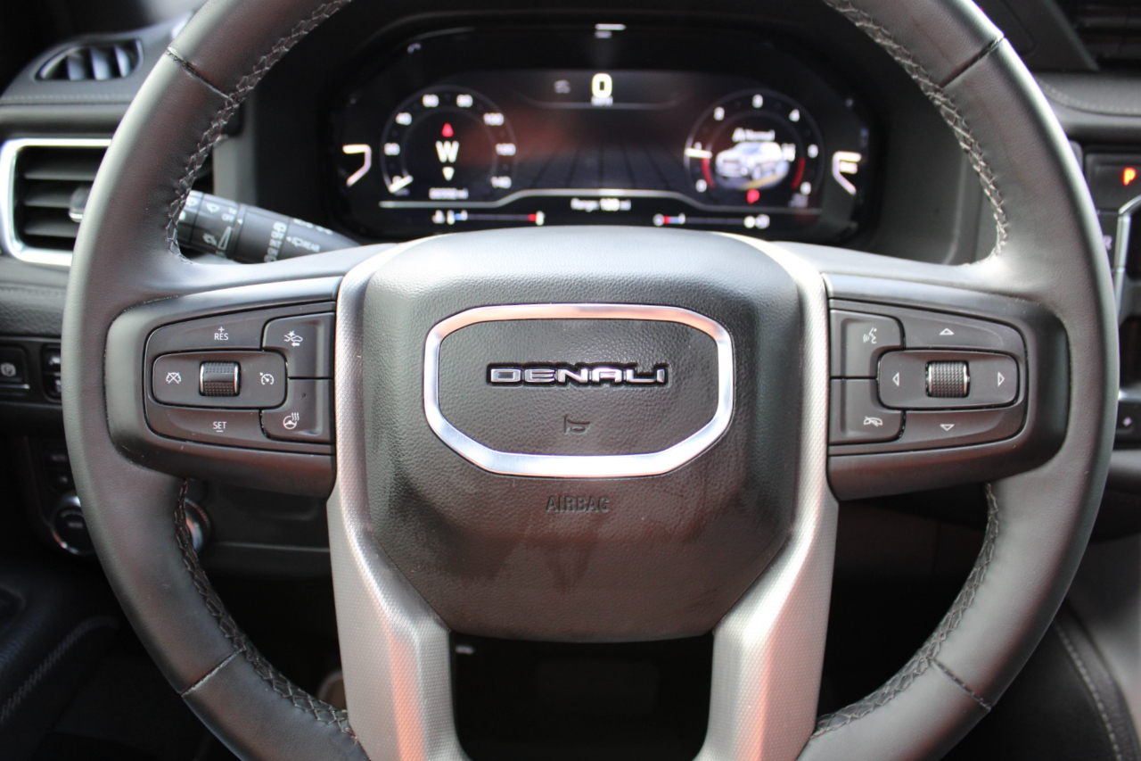 GMC Yukon Denali 4WD 2024