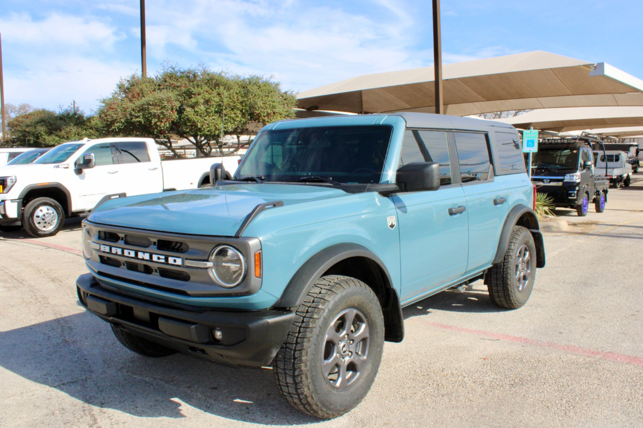 2023 Ford Bronco Big Bend's photo