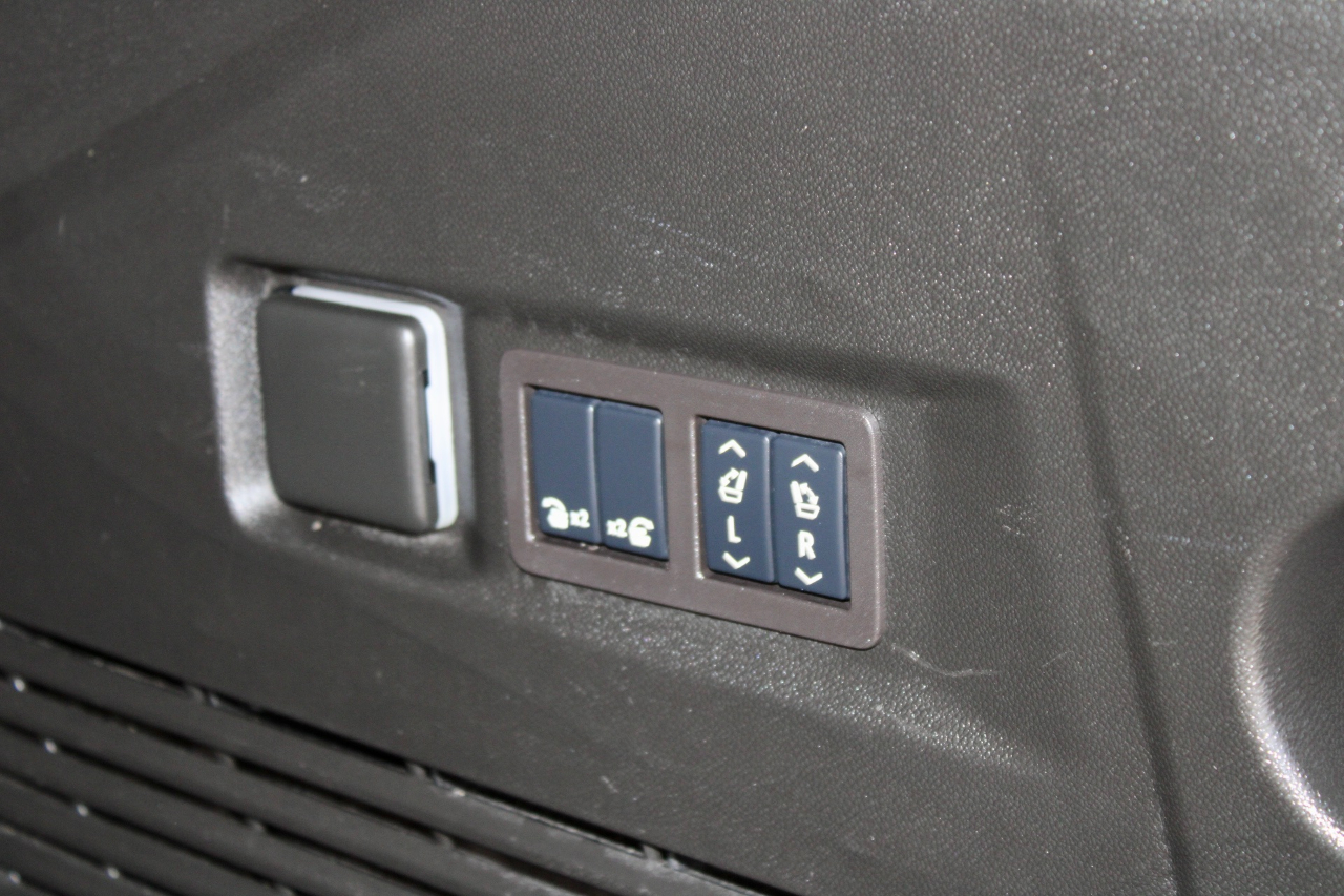 Chevrolet Tahoe Z71 4D SUV 4WD 2024