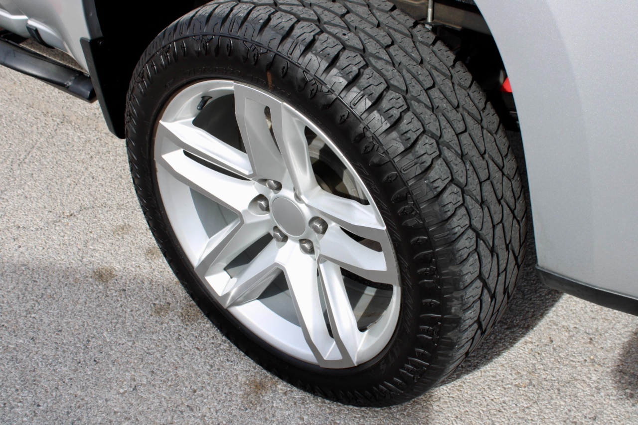 Chevrolet Silverado 1500 Custom Trail Boss Crew Cab Short Box 4WD 2021