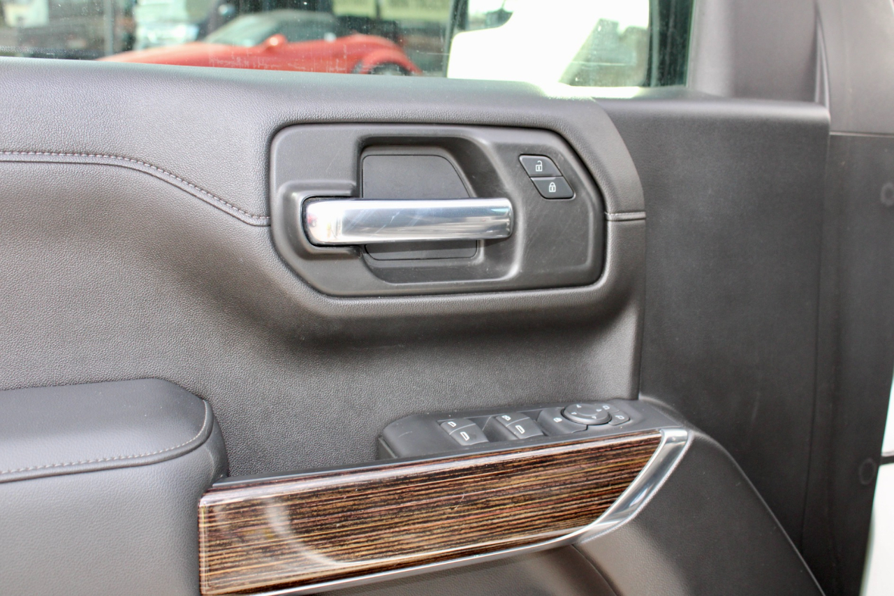 Chevrolet Silverado 1500 Custom Trail Boss Crew Cab Short Box 4WD 2021