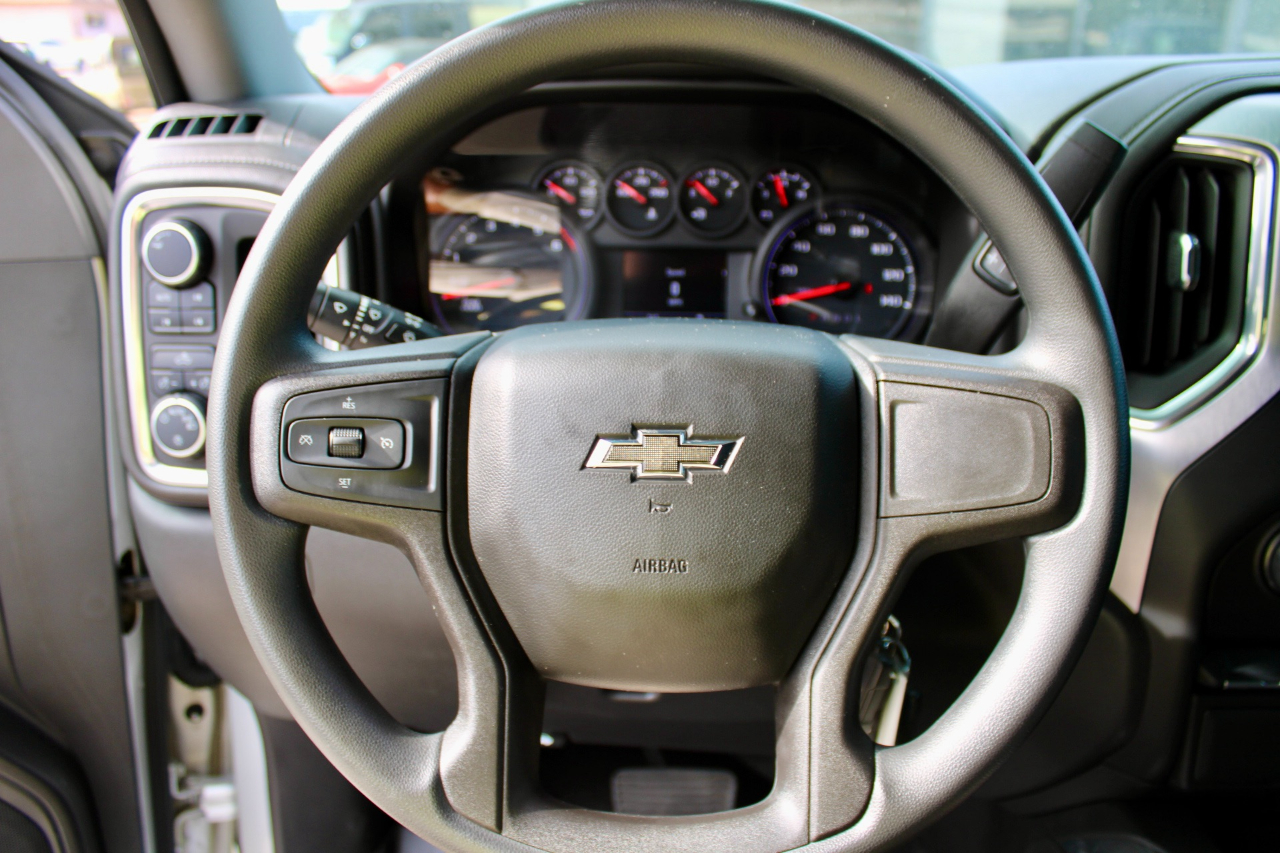 Chevrolet Silverado 1500 Custom Trail Boss Crew Cab Short Box 4WD 2021