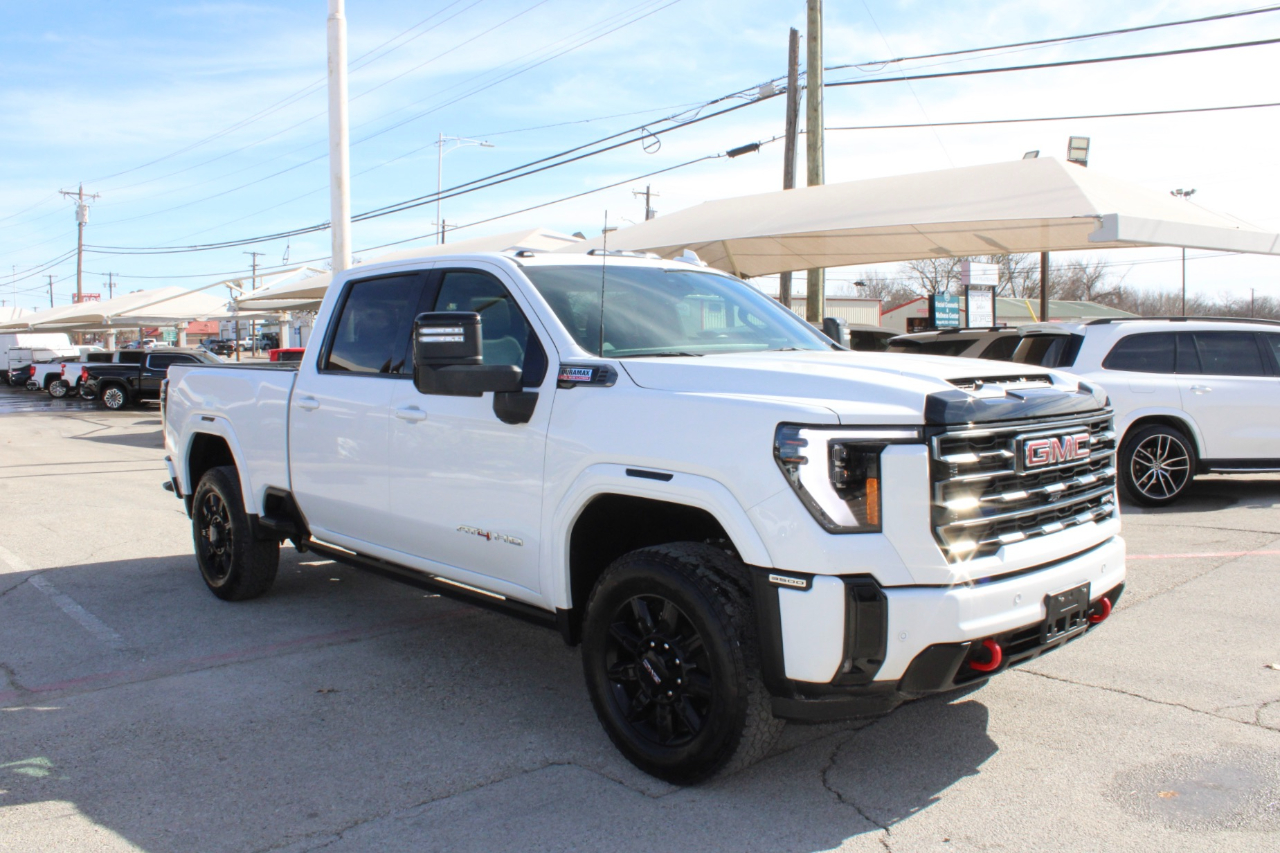 GMC Sierra 3500HD AT4 Crew Cab 4WD 2025
