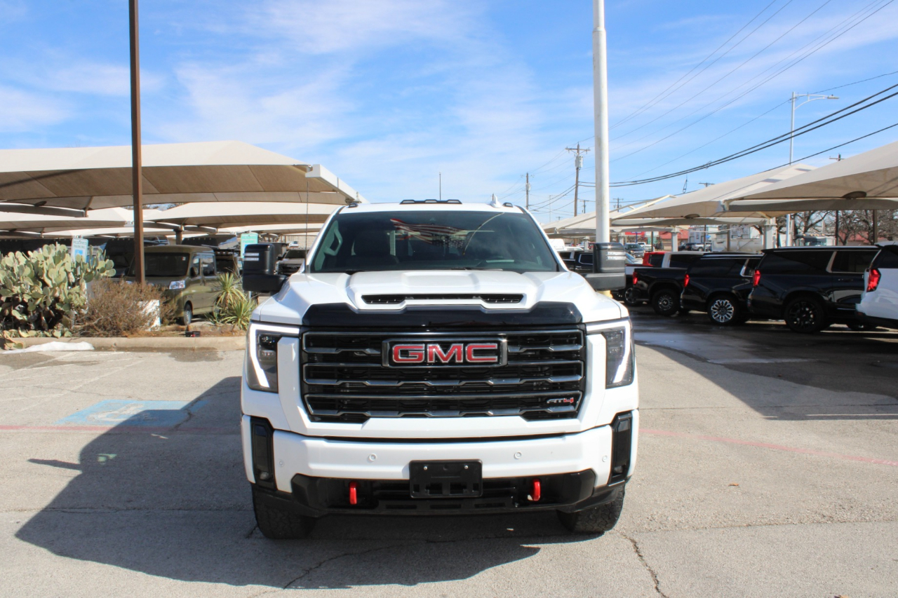 GMC Sierra 3500HD AT4 Crew Cab 4WD 2025