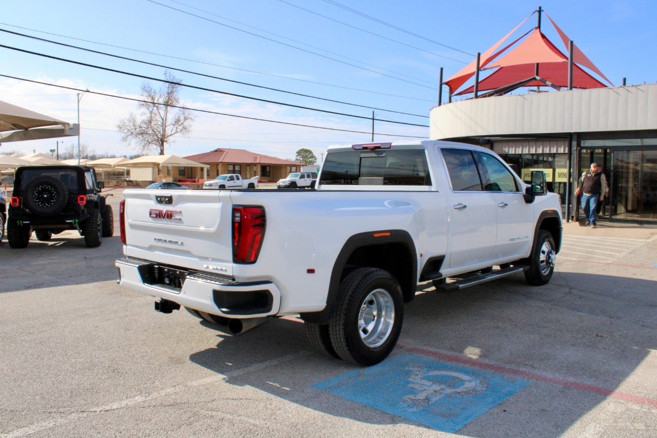 GMC Sierra 3500HD  2025