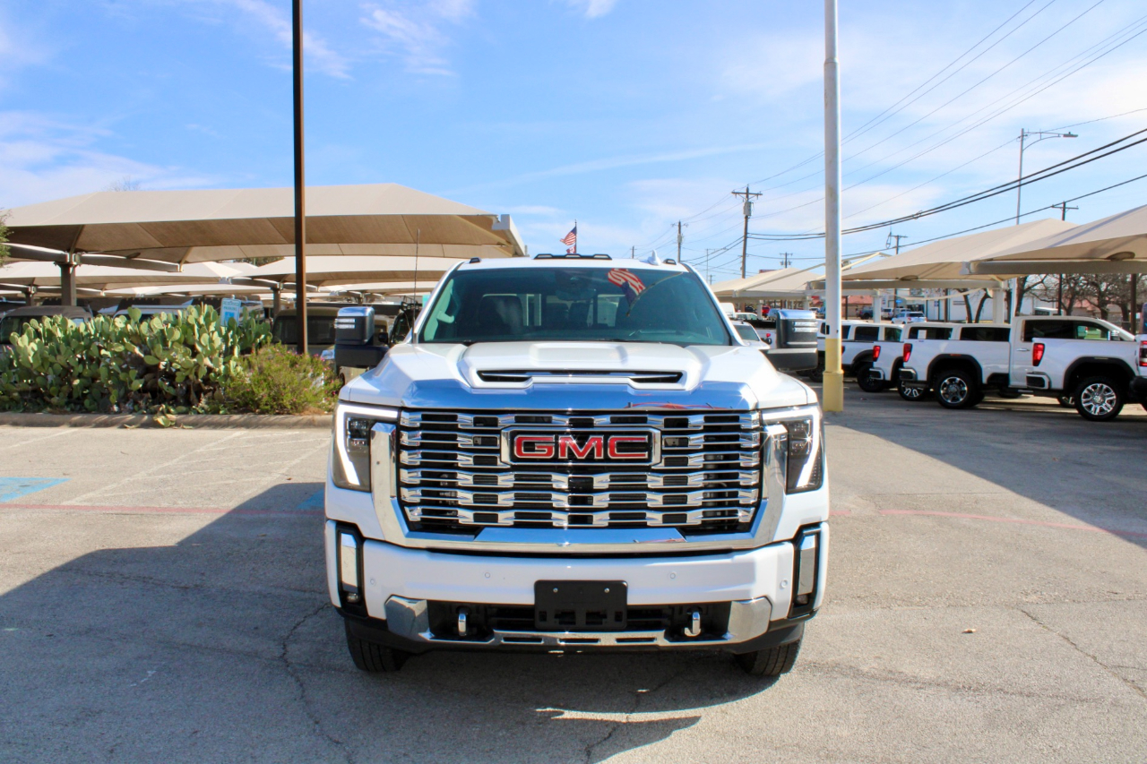 GMC Sierra 3500HD  2025