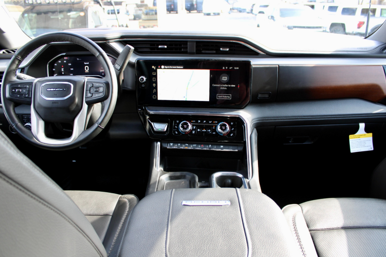 GMC Sierra 3500HD  2025