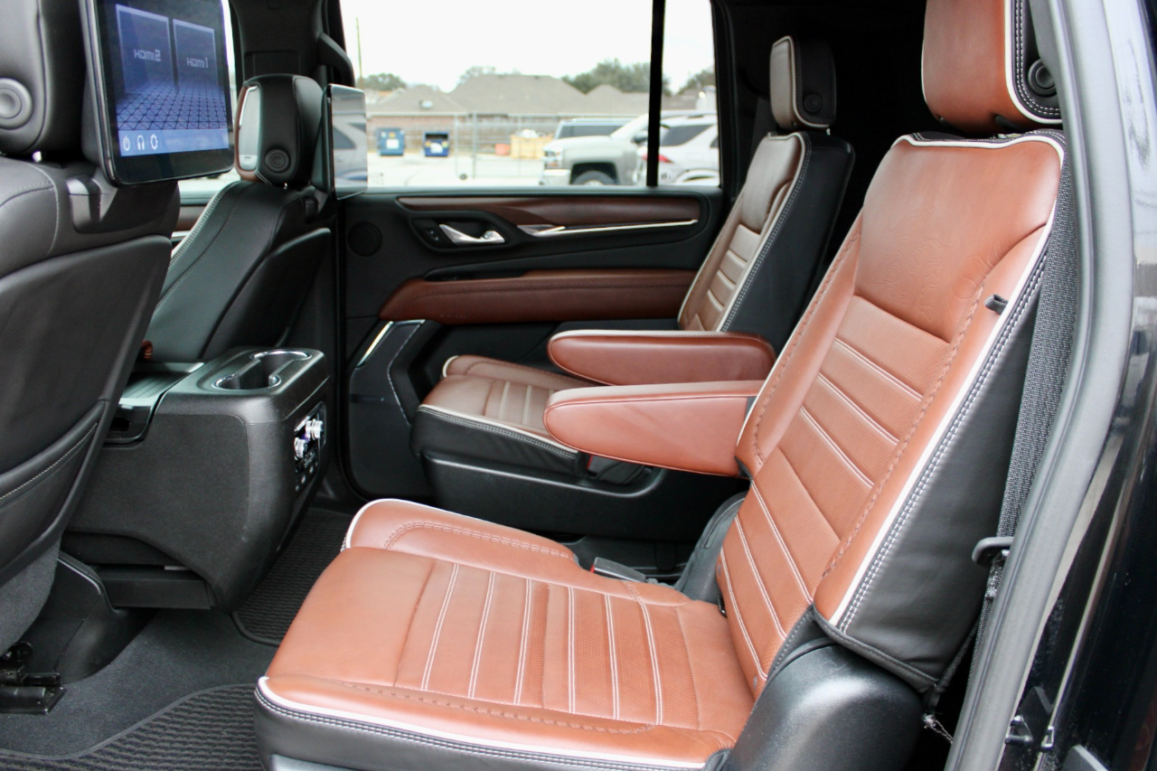 GMC Yukon XL Denali Ultimate 4WD 2023