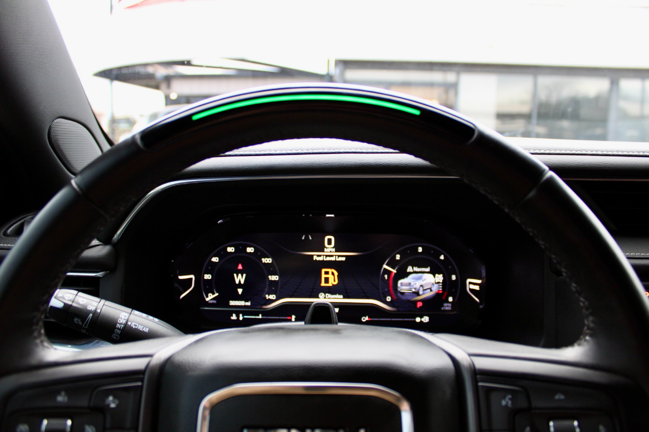 GMC Yukon XL Denali Ultimate 4WD 2023