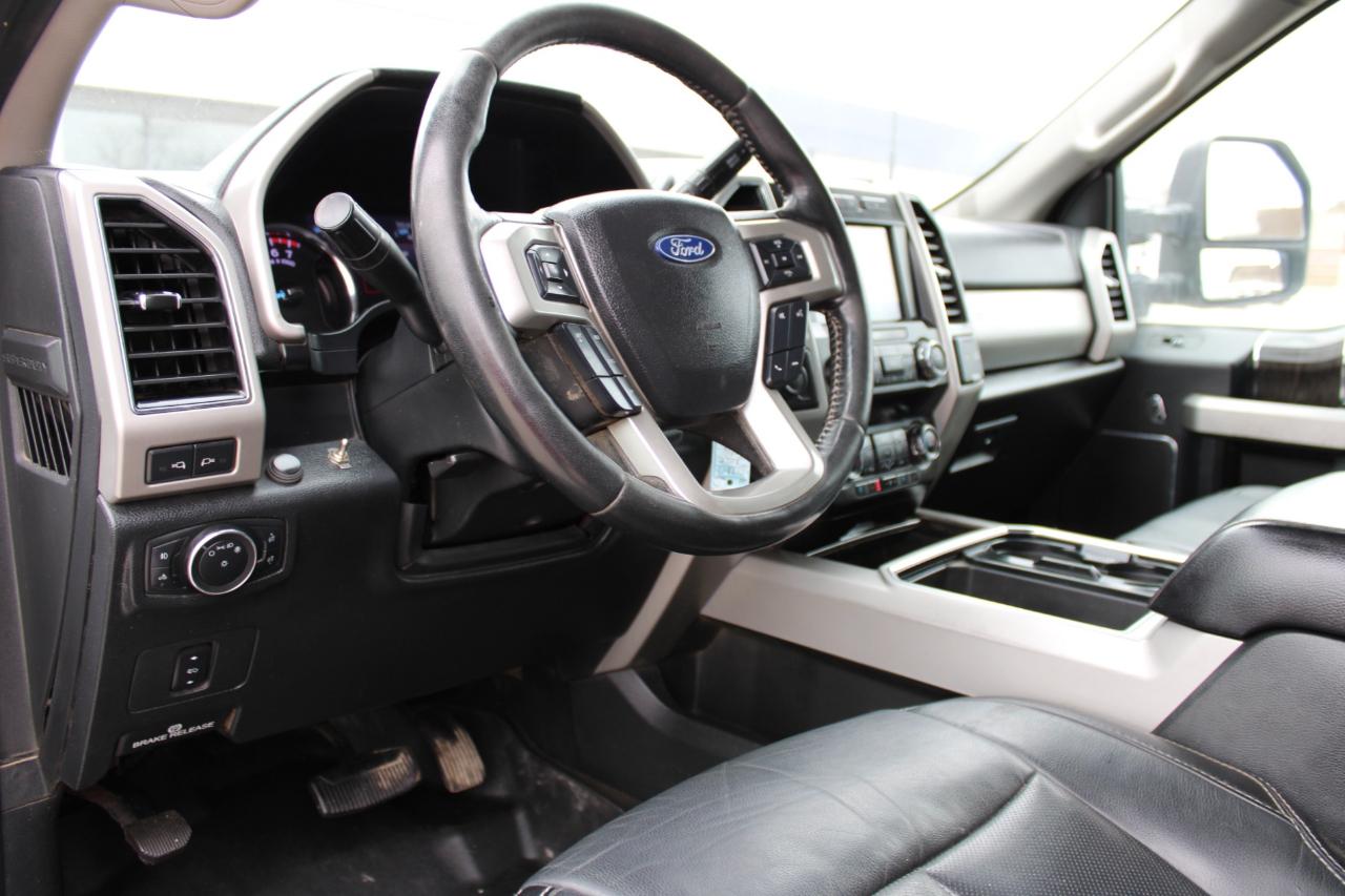 Ford F-250 SD Lariat Crew Cab 4WD 2020