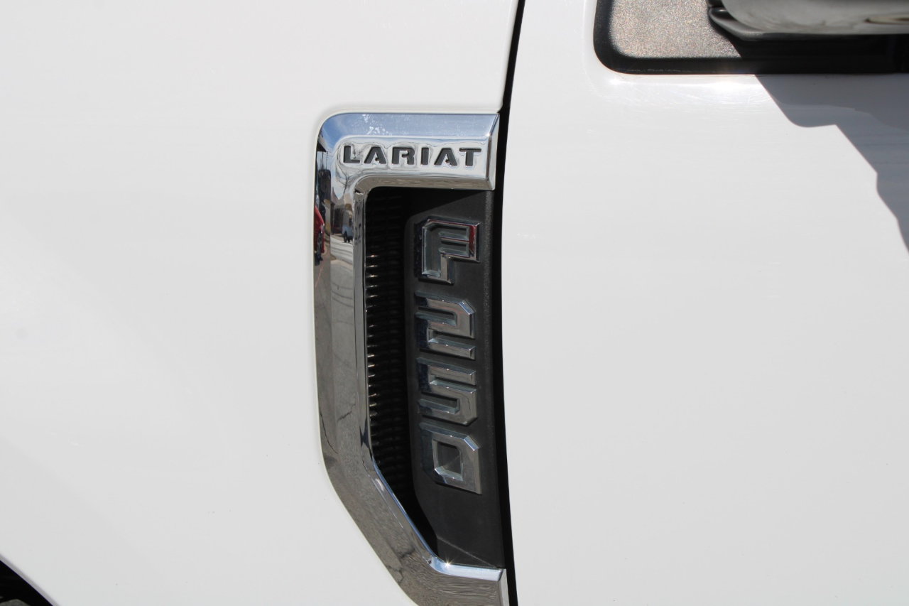Ford F-250 SD Lariat Crew Cab 4WD 2020